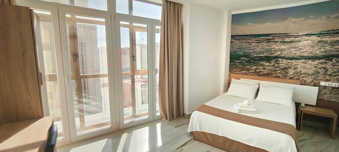 Hotel Sol Алмерия Екстериор снимка