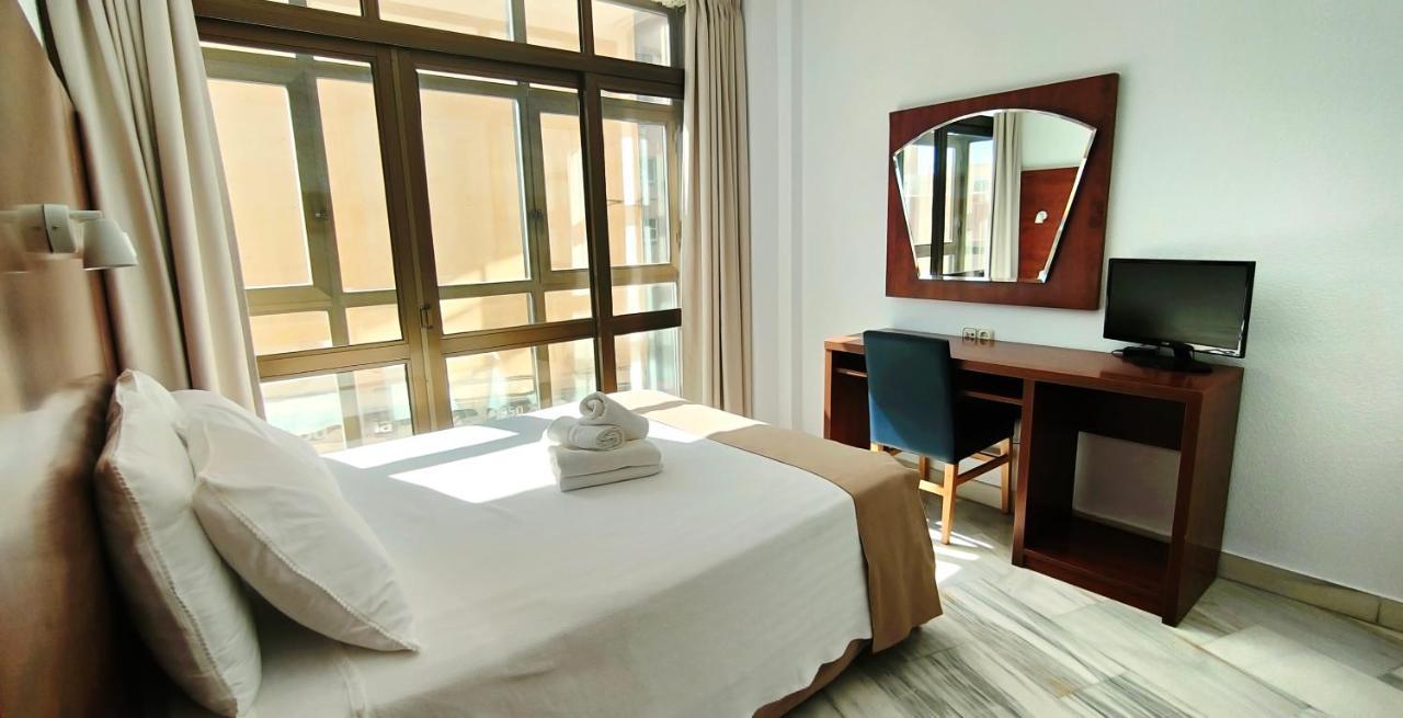 Hotel Sol Алмерия Екстериор снимка