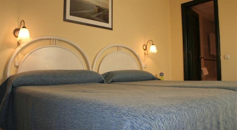 Hotel Sol Алмерия Екстериор снимка