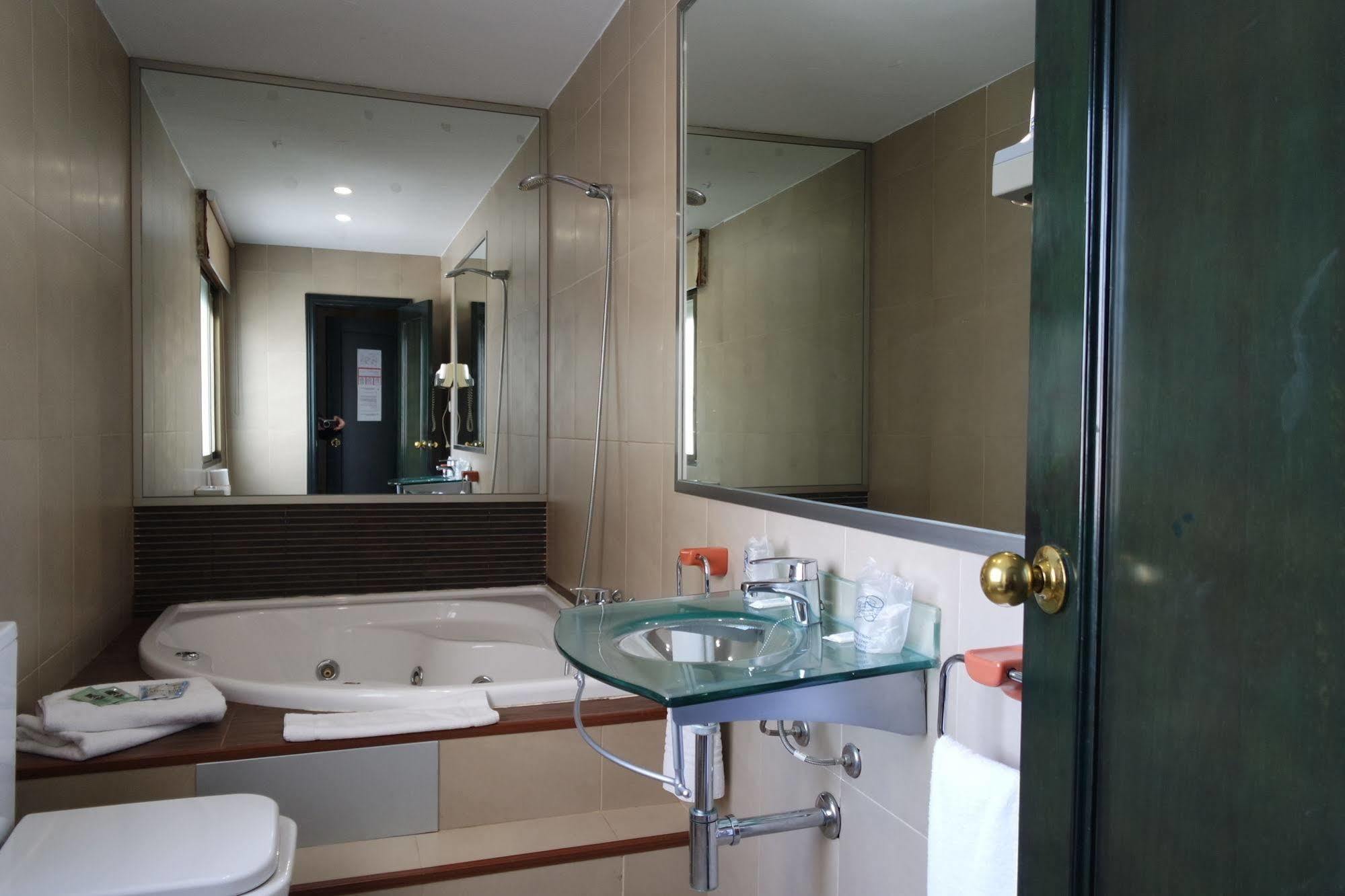 Hotel Sol Алмерия Екстериор снимка